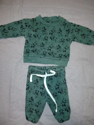 Completo Disney Mickey Mouse verde