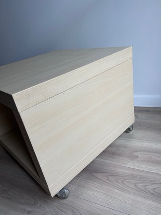 Mueble TV con ruedas madera