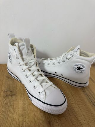 Zapatilla Converse en color blanco
