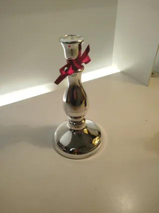 Portacandele in metallo con fiocco rosso