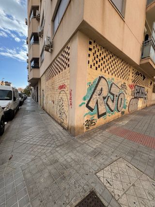 Venta local almeria cerca Av Mediterráneo