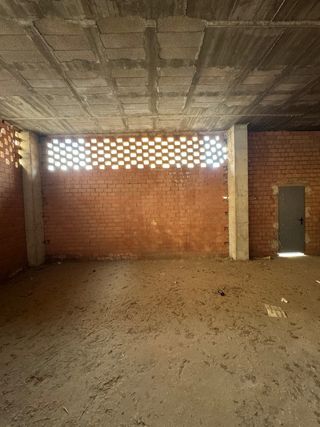 Venta local almeria cerca Av Mediterráneo