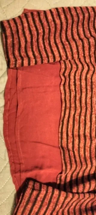 Jersey Springfield Rayas Negras y Rojas