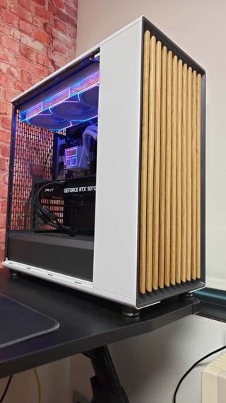 PC da tavolo per gaming: i5, RTX 5070, 32GB/1Tb