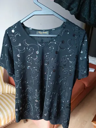 Blusa Olga Santoni bordada plateada