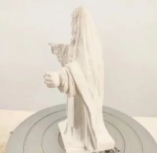 Figura de escayola paso de semana santa. Caifas