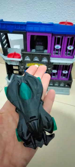 Batcueva Prisión Batman Juguete