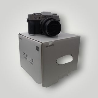 CAMARA COMPACTA FUJIFILM X-T30 III + CAJA Y ACC