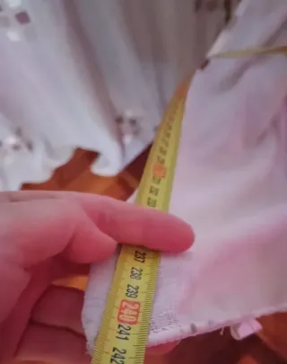 Cortinas beige con diseño moderno,con barra,lavado