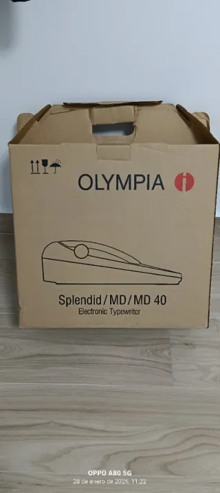 Máquina de escribir Olympia Splendid/MD/MD 40