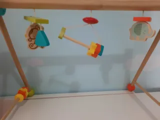 Parque bebé de madera