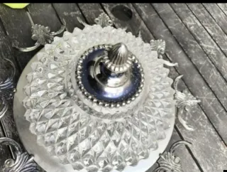 Lámpara de cristal y metal plateado