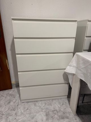 1...50€/2 ..80€ cómoda Ikea