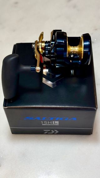 Carrete Daiwa Saltiga 15HL Nuevo