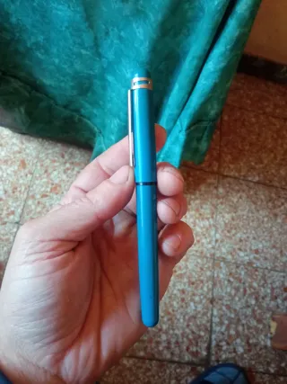 Pluma estilográfica azul Walker