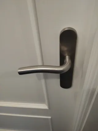 Puerta lacada en blanco