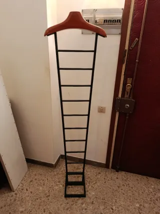 Perchero expositor madera y metal