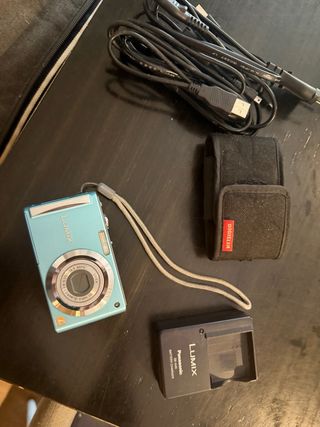 Panasonic Lumix DMC-FS3 con lente Leica