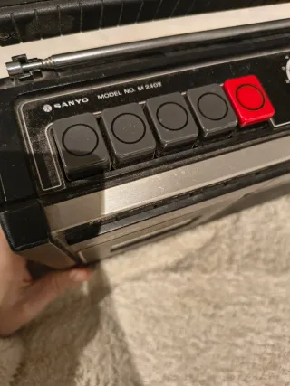 Radio Cassette Sanyo FM AM