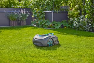 Robot cortacésped Gardena smart SILENO