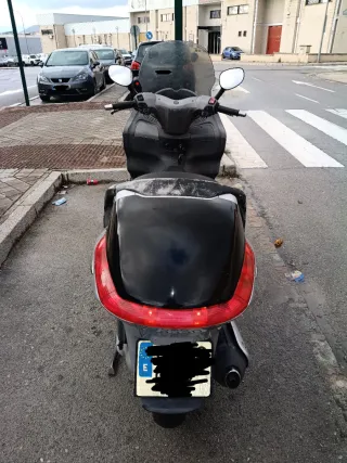 Piaggio X8 125cc Plata