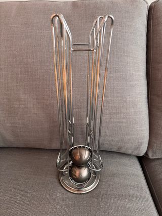 Cafetera Nespresso Vertuo Negra + porta cápsulas