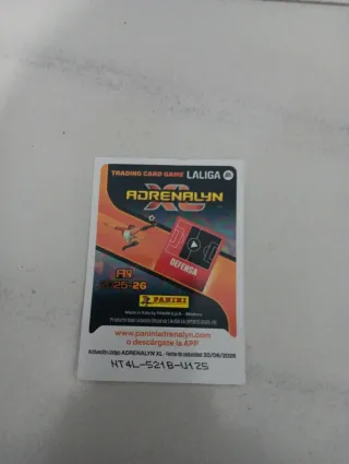 Carta Adrenalyn 2025/26 Araujo Capitán