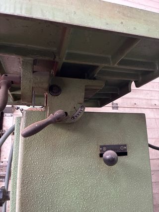 Sierra de cinta vertical industrial