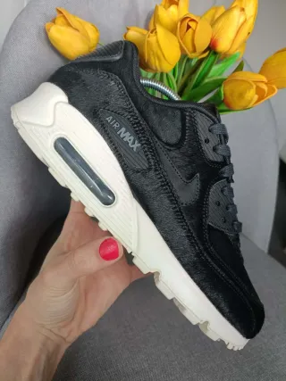 Nike Air Max 90 Luxure Black Pony. T40