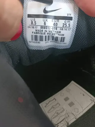 Nike Air Max 90 Luxure Black Pony. T40