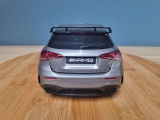 Maqueta Mercedes A45S 1:18