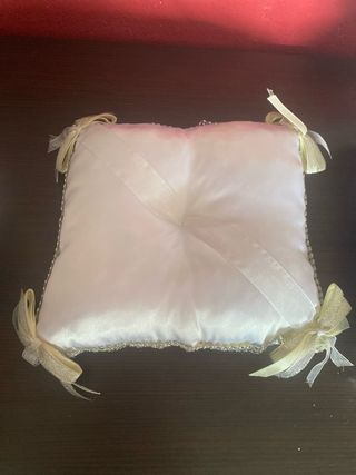 Almohadas porta anillos/corona fiesta