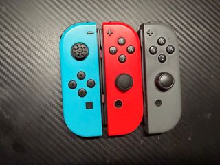 Joy-Con Nintendo da riparare