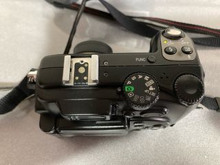 2 Cámaras Digitales Nikon + Accesorios