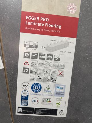 Tarima Flotante EGGER PRO AC4 (negociable)