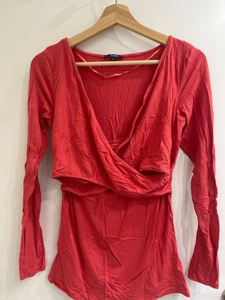 Camiseta lactancia KIABI roja Talla S