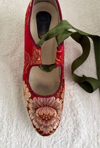 Zapatos Fallera Talla 39 Rojo y Dorado