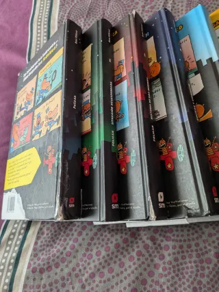 Colección libros Polican