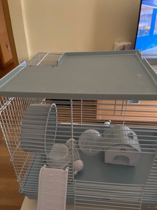 Jaula grande para roedor con accesorios