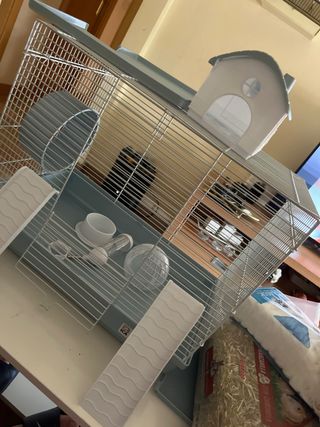 Jaula grande para roedor con accesorios