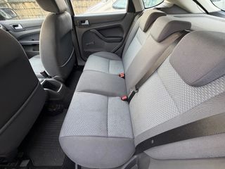 Ford Focus (unico propietario)