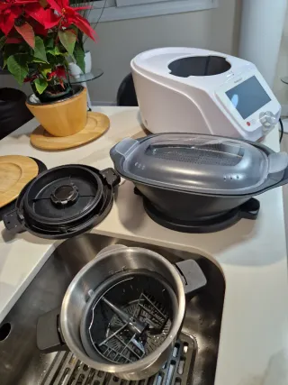 Robot da cucina Monsieur Cuisine Connect di Silvercrest