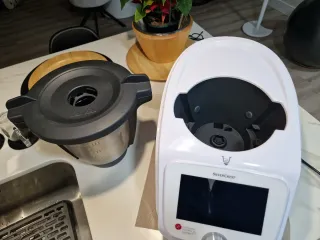 Robot da cucina Monsieur Cuisine Connect di Silvercrest
