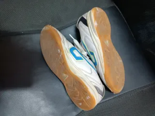 Zapatillas de fútbol talla 32 marca Dafor