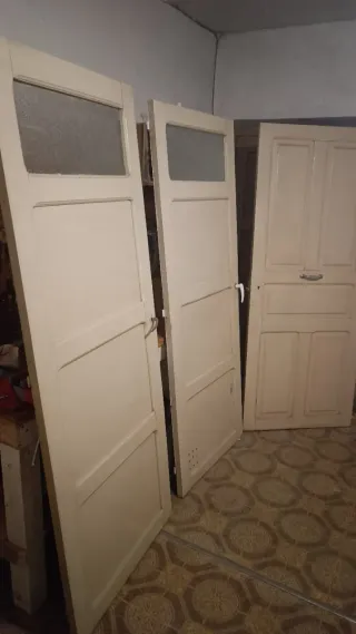 Puertas madera maciza antiguas con cristal