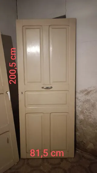 Puertas madera maciza antiguas con cristal