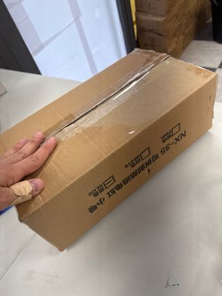 Tortuguera con tapa y cable