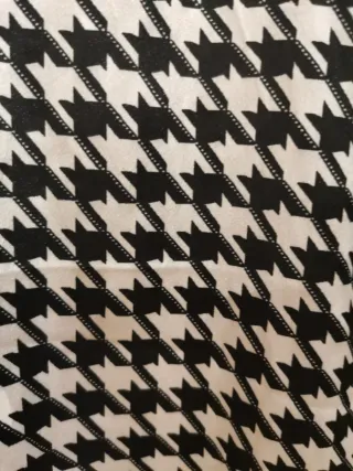 Blusa estampada pata de gallo