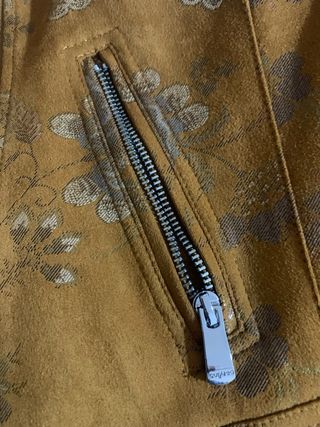 Chaqueta Desigual floral dorada