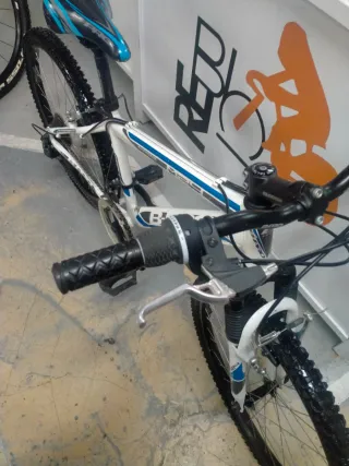 BICICLETA B-PRO